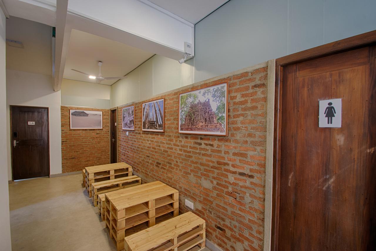 My Little Island Hostel Colombo Exteriör bild