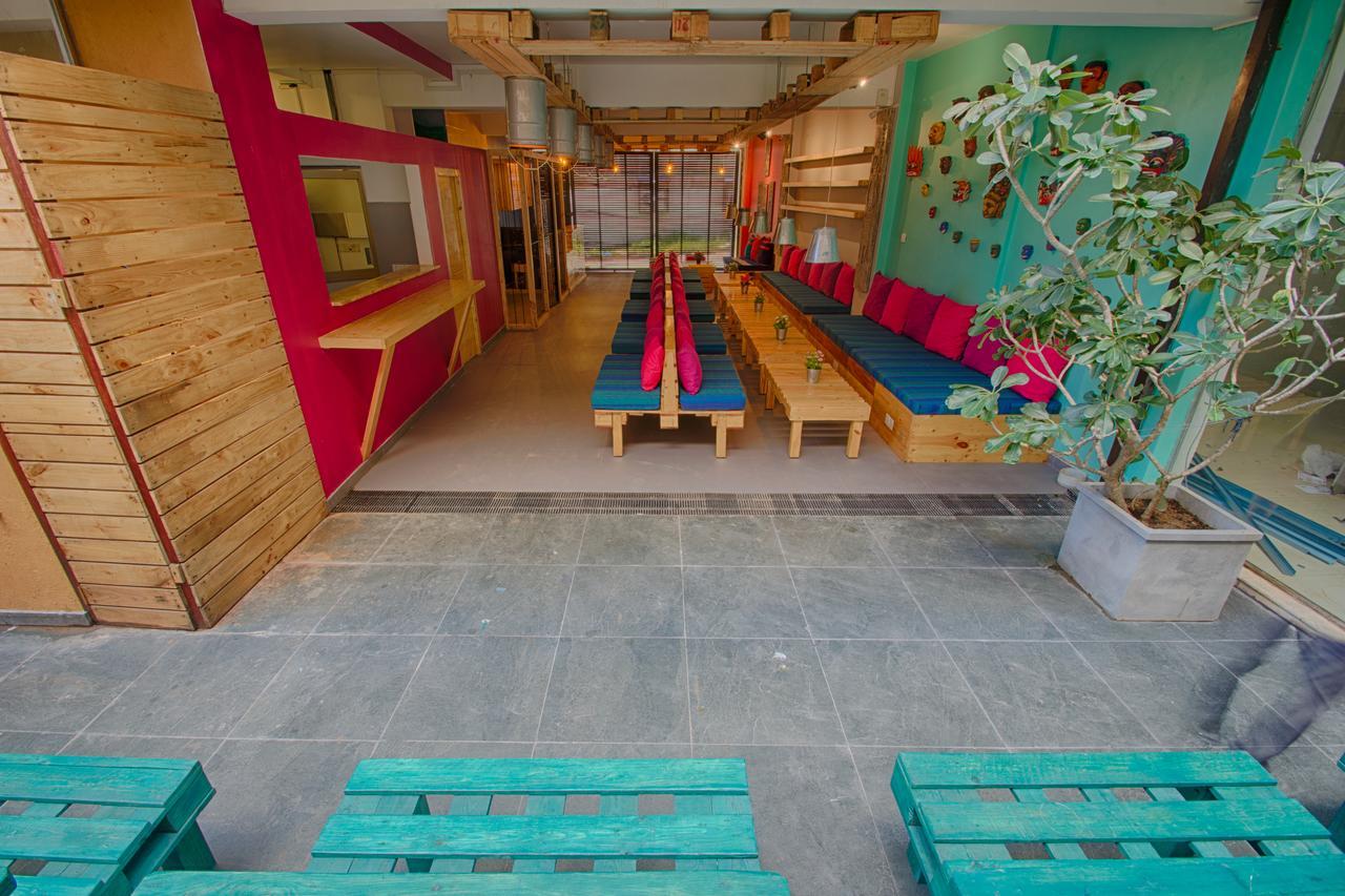 My Little Island Hostel Colombo Exteriör bild