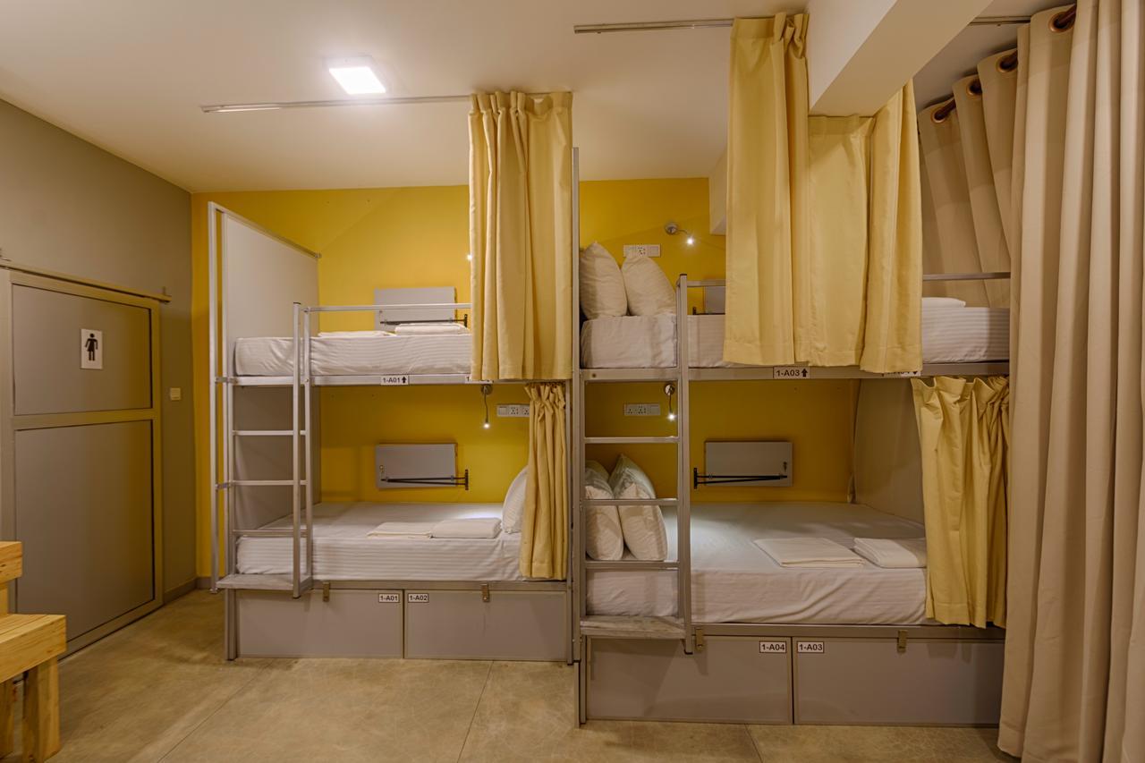 My Little Island Hostel Colombo Exteriör bild